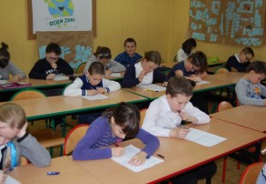 Konkurs języka angielskiego dla klas trzecich w Trzynastce