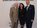 Na zdjęciu Sylwia Styperk z Prezesem Śl.ZPR Marcinem Zubkiem oraz  byłym trenerem laureatki…