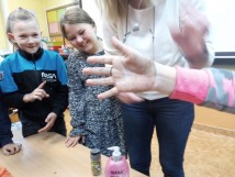 #LekcjaHigieny Wirusoochrona...15 października Światowy Dzień Mycia Rąk...również w klasie 3a