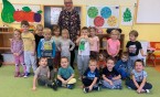 Gość w przedszkolu - Pani z zaprzyjaźnionej biblioteki.